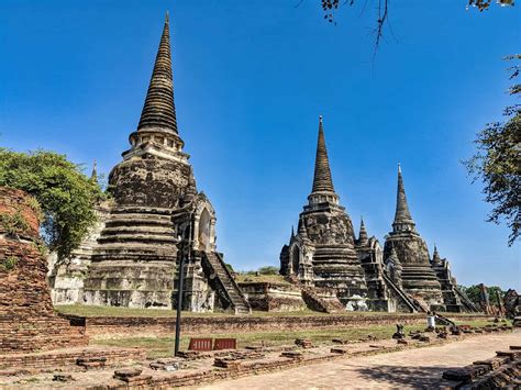 การก่อสร้างวัดพระศรีรัตนศาสดาราม : แสงอรุณแห่งศาสนาและอำนาจสมบูรณ์ของกรุงศรีอยุธยา