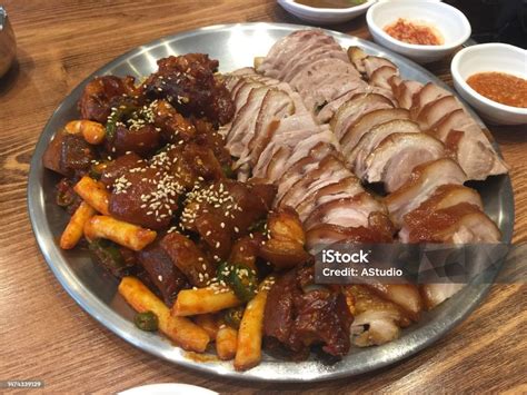 가장 맛있는 족발, 그 이상의 맛을 찾아서